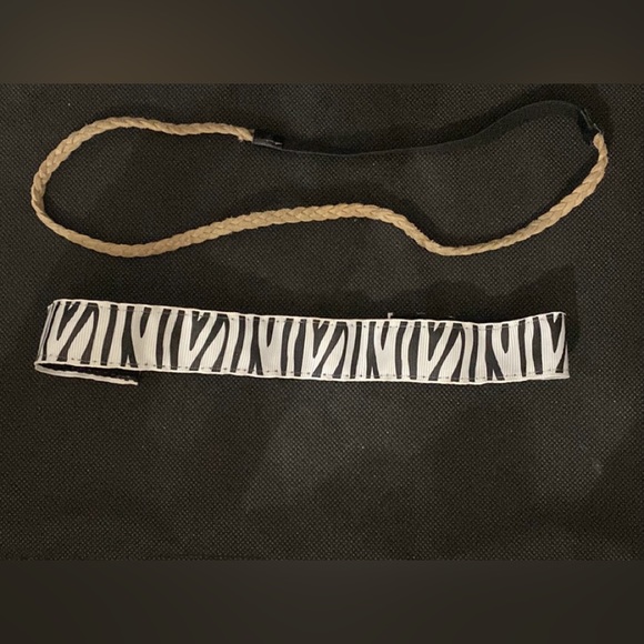 Misc set of 7 accessories- 1 Barrettes, 2 hair bands & 4 pony tail scrunchies - Picture 3 of 11